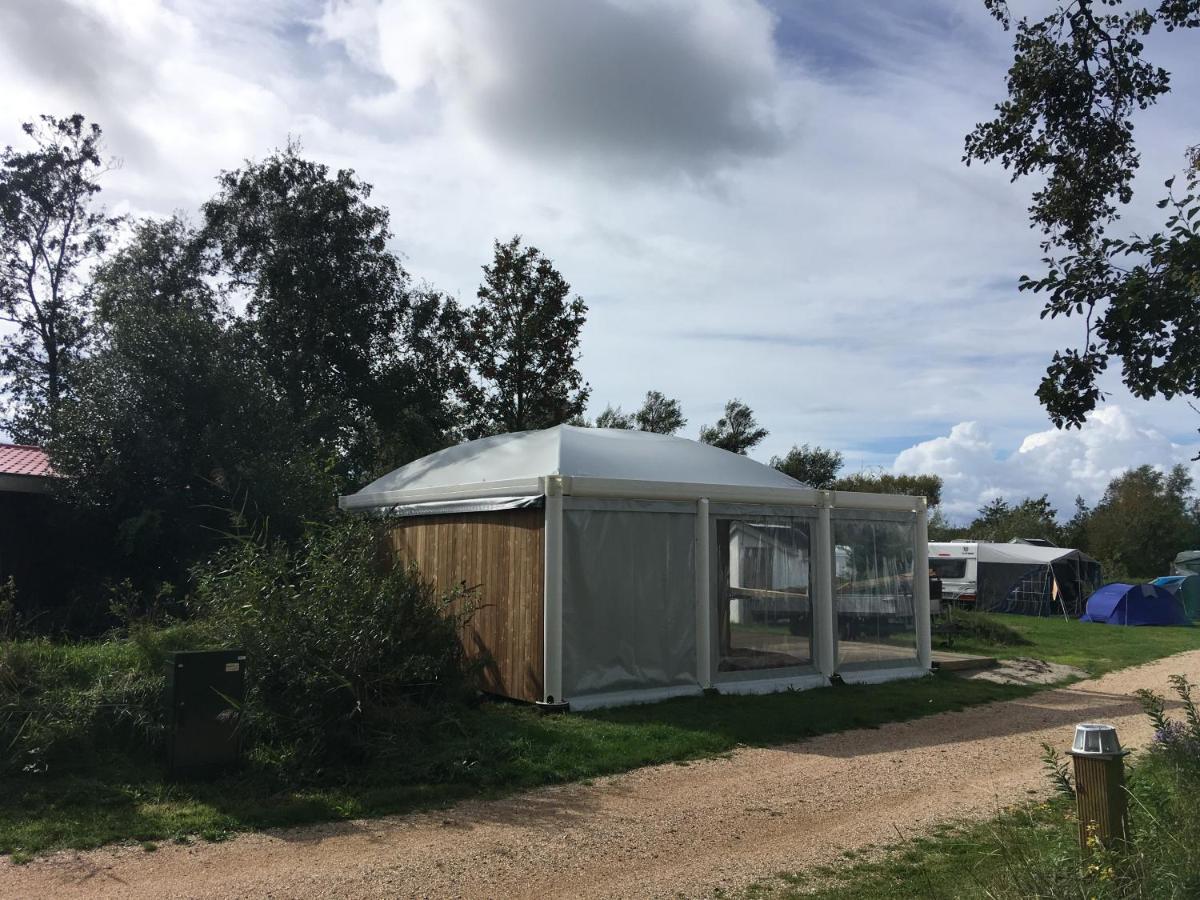 فندق Safaritent Glamping Tent Nabij Sint Maartenszee Sint Maartensvlotbrug المظهر الخارجي الصورة