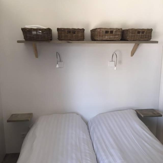 فندق Safaritent Glamping Tent Nabij Sint Maartenszee Sint Maartensvlotbrug المظهر الخارجي الصورة