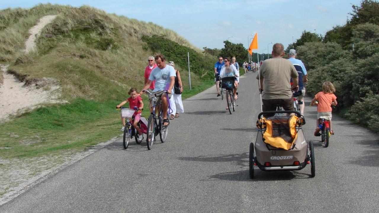 فندق Safaritent Glamping Tent Nabij Sint Maartenszee Sint Maartensvlotbrug المظهر الخارجي الصورة